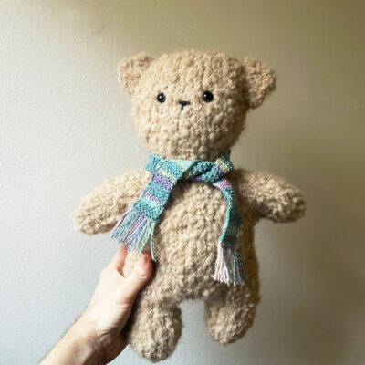 What George Knits – Lillebrors Teddy by Aftenstrikk